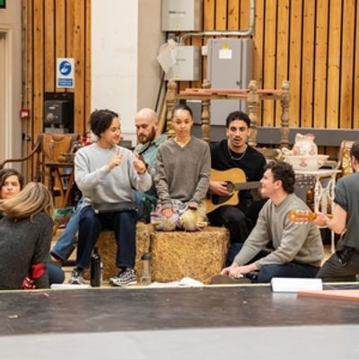 Photos: SUMMERFOLK in Rehearsal at the National Theatre