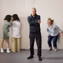 THE TRUE HISTORY OF THE LIFE AND DEATH OF KING LEAR AND HIS THREE DAUGHTERS Comes to 