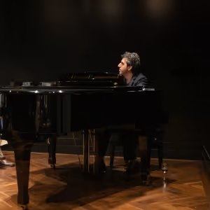 Photos: Jason Robert Brown Performs at Dramatists Guild Foundation Salon Event