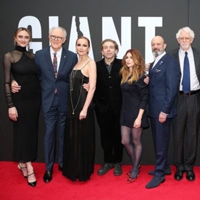 Photos: John Lithgow &amp; GIANT Cast Walk the Red Carpet on Opening Night