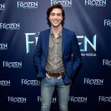 Ryan McCartan, Bella Coppola & More to Star in BROADWAY SINGS BILLY JOEL