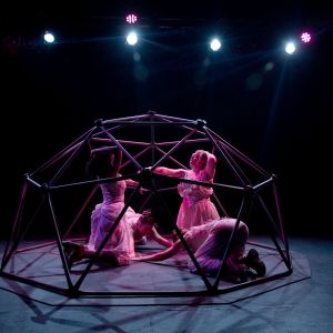 Photos: MAMA MAMA CAN YOU SEE Opens This Weekend In World Premiere From Coin & Ghost