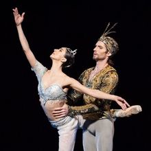 BAJADERA is Now Playing at Teatr Wielki