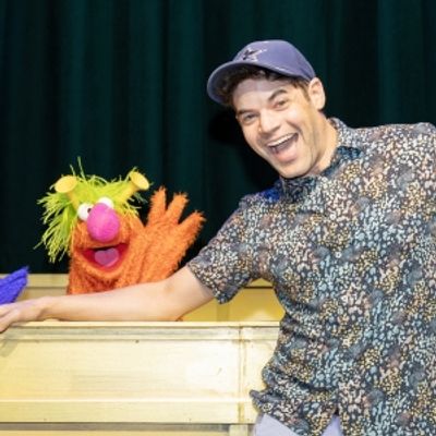 Photos: Jeremy Jordan Pays a Visit to SESAME STREET
