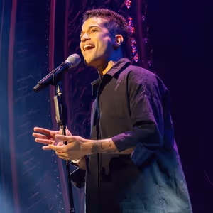 Video: Jordan Fisher Performs 'She Cries' at BROADWAY DREAM ROLES