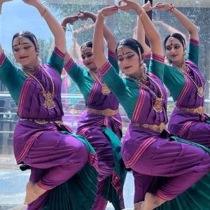 Dancer Geeta Chandran and Her Disciples Pay Tribute To Her Gurus at Tamil Sangam…
