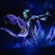 Photos: Emma Kingston, Zizi Strallen, and the New London Cast of WICKED