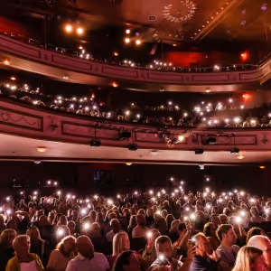 QUEEN BY CANDLELIGHT Will Celebrate 50 Years of Bohemian Rhapsody at the London…