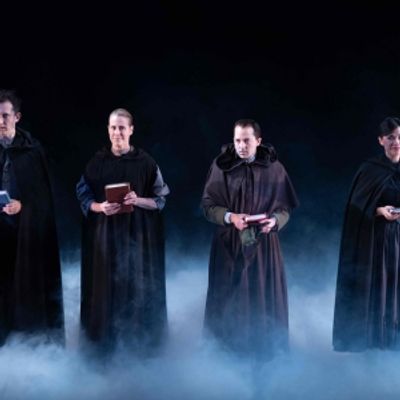 Photos: DRACULA: A COMEDY OF TERRORS at Ensemble Theatre Company