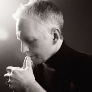 Out Today: Pianist and Composer Chad Lawson Announces breathe (guided breathwork…