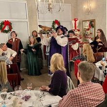 Petite Violette Hosts Holiday Dinner Shows: MURDER ON 34TH STREET and BOAR'S HEAD FEA