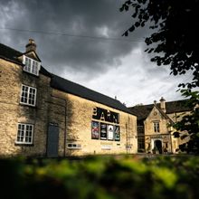 Barn Theatre Will Stage New Revival Production Of SOME MOTHERS DO 'AVE 'EM