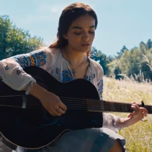 Video: Go Behind THE HUNGER GAMES: THE BALLAD OF SONGBIRDS & SNAKES