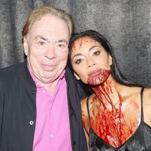 Photos: Backstage at SUNSET BOULEVARD Opening Night