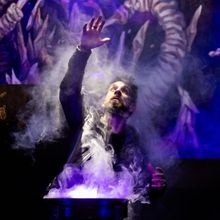 DUNGEONS & DRAGONS: THE TWENTY-SIDED TAVERN Tour to Launch in Chicago This August