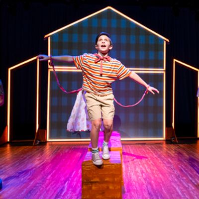 Photos: FIXING FRANKIE At Little Red Light Theatre