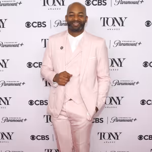 Brandon Victor Dixon, Tony Goldwyn & More to Join Vineyard Theatre 2025 Gala