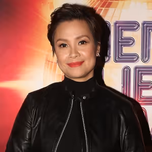 Updated: Lea Salonga Graciously Escorts Fans Who Snuck Backstage Out Of Dressing Room