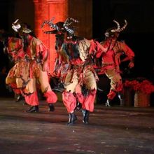 Los Diablos Y El Ballet Folklórico De México Toman El Palacio De Bellas Artes Para 