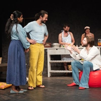Photos: Commune Comedy VERMONT Opens At Wild Project