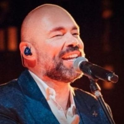 Santiago Cruz Comes to the State Theatre New Jersey With Quince de Caminos Tour