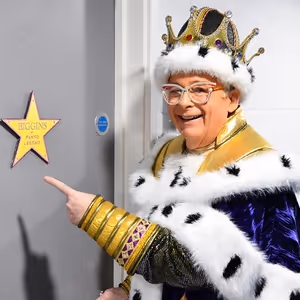 Photos: Behind the Scenes of ROBIN HOOD at Birmingham Hippodrome