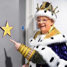 Photos: Behind the Scenes of ROBIN HOOD at Birmingham Hippodrome