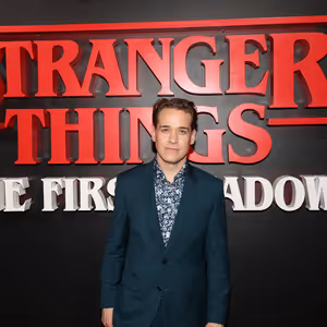 T.R Knight, Julie Halston and More Complete the Cast of THE BOYS FROM SYRACUSE at…