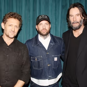 Photos: WAITING FOR GODOT's Keanu Reeves, Alex Winter & More Meet the Press