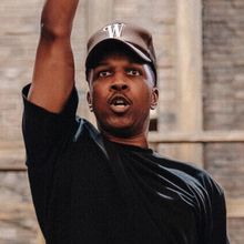 Photos: Leslie Odom, Jr. in Rehearsal Ahead of West End Debut in HAMILTON