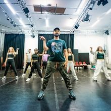 Photos: Inside Rehearsal For ALADDIN Pantomime at Hackney Empire