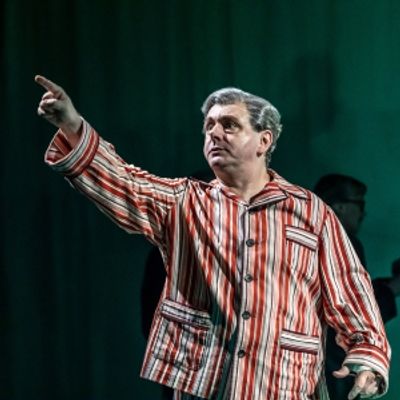 Photos: Michael Sheen and More in NYE at the National Theatre