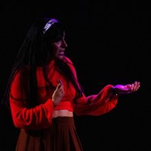 Farah: Una Ficción Que Tiene Lugar En Los Años Setenta Donde El Lenguaje No Es Lo M