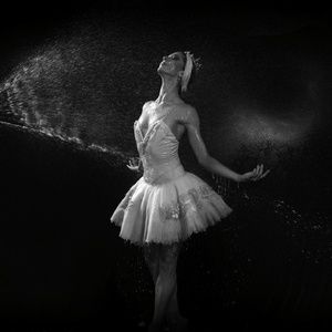 EL LAGO DE LOS CISNES Comes to Teatro Colón