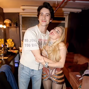 Photos: ZOMBIES Co-Stars Milo Manheim and Meg Donnelly Reunite at MOULIN ROUGE! THE…