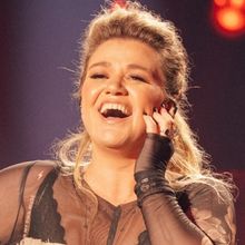 Photos: See a First Look at Kelly Clarkson's Las Vegas Residency