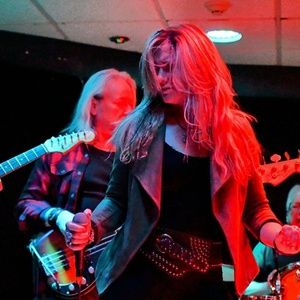 The Surfcasters to Perform Led Zeppelin Classics at Bay Street Theater