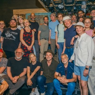 Photos: James Taylor, Carrie Coon, and Tracy Letts Visit DEAD OUTLAW
