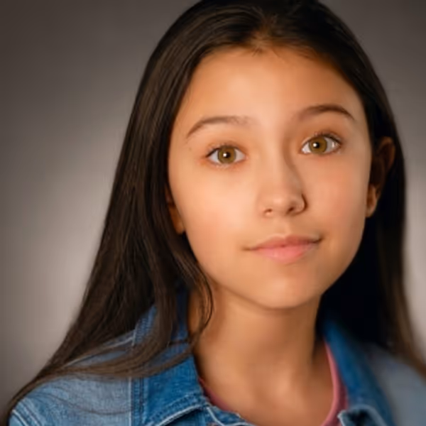 Cast Set For the 2023-24 National Tour of ANNIE Photo