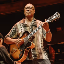 Photos: Yankees Legend Bernie Williams Joins BUENA VISTA SOCIAL CLUB on Broadway