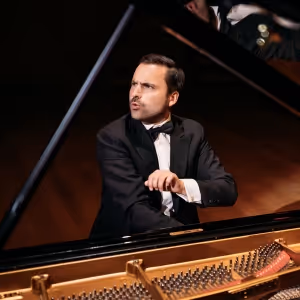 Jean-Philippe Sylvestre Returns To Quebec With RHAPSODY IN BLUE
