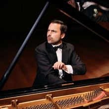 Jean-Philippe Sylvestre Returns To Quebec With RHAPSODY IN BLUE