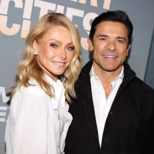 Photos: On the Opening Night Red Carpet for OTHER DESET CITIES Video