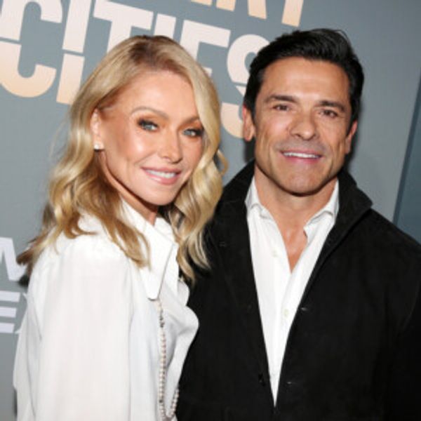 Photos: On the Opening Night Red Carpet for OTHER DESET CITIES Photo