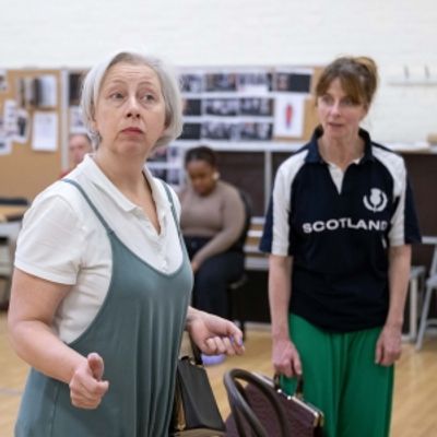 Photos: HANDBAGGED in Rehearsals at Queen&#039;s Theatre Hornchurch