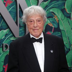 Mirvish Productions to Dim the Marquee Lights of its Theatres in Honour of Sir Tom…