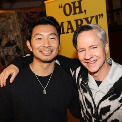 Photos: OH, MARY! Stars John Cameron Mitchell &amp; Simu Liu Meet the Press