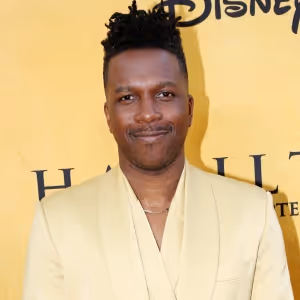 HAMILTON Premium Tickets Rise To Record $1,525 As Leslie Odom Jr. Returns