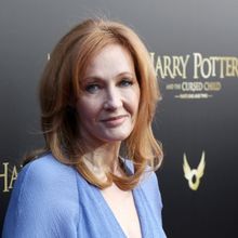 Critics & Fans Give Tepid Response to J.K Rowling TERF Play at Edinburgh Fringe