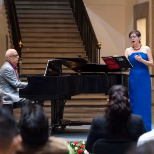 Música Y Poesía Se Unen En El Concierto De La Soprano Lourdes Ambriz Y El Pianista…